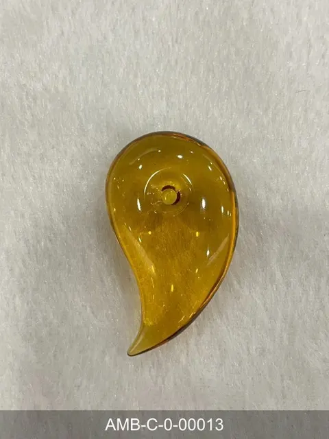 綠珀雕件 AMB-C-0-00013