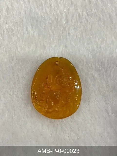 綠珀雕件 AMB-P-0-00023