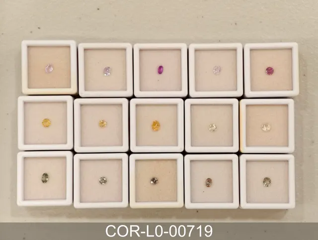 黃棕色剛玉 COR-L0-00719