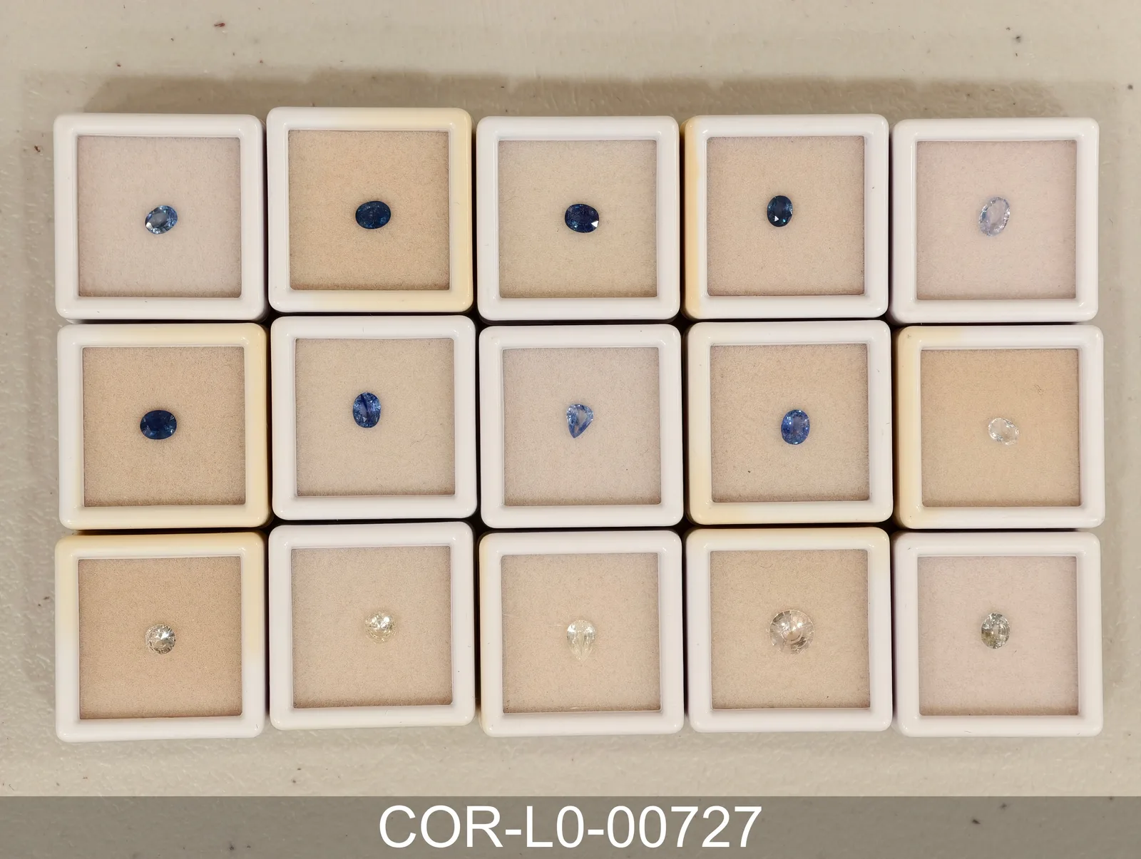 藍色剛玉 COR-L0-00727
