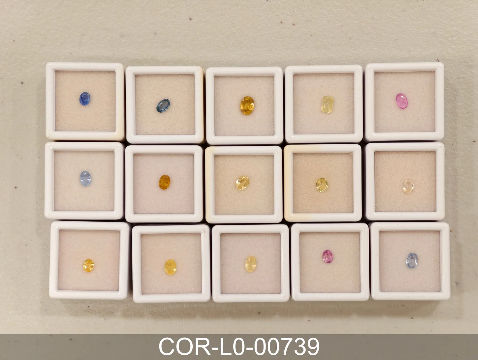 黃色剛玉 COR-L0-00739