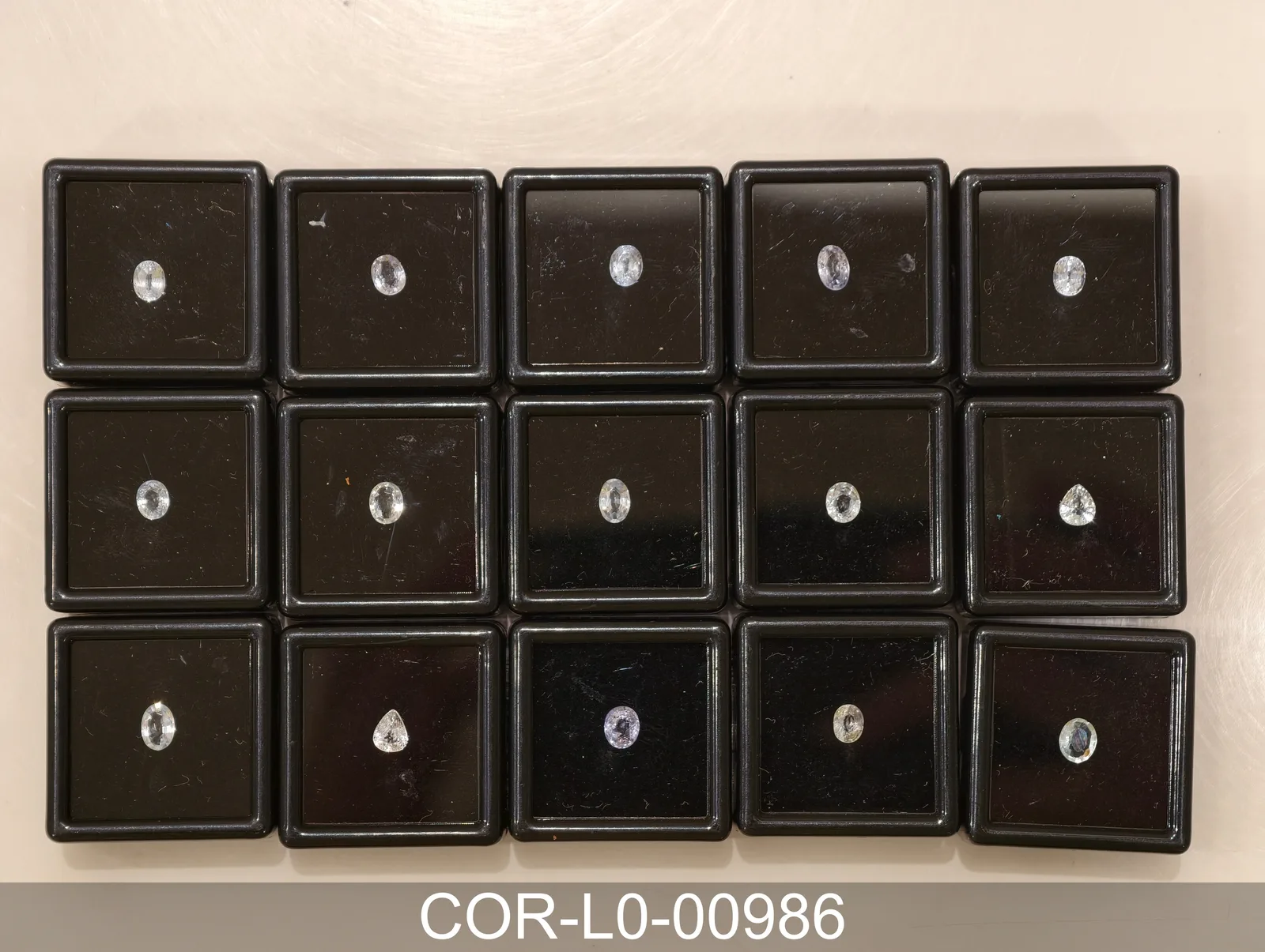 淡藍色剛玉 COR-L0-00986