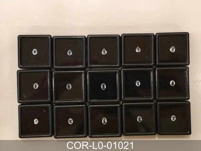 淡藍色剛玉 COR-L0-01021