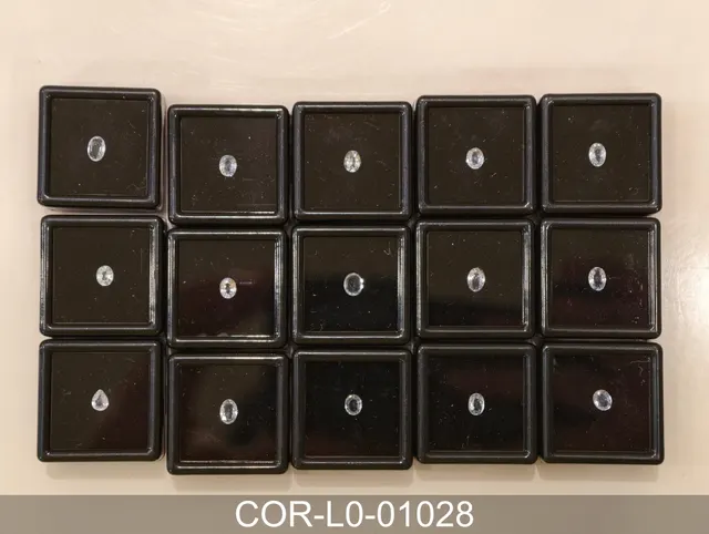 淡藍色剛玉 COR-L0-01028