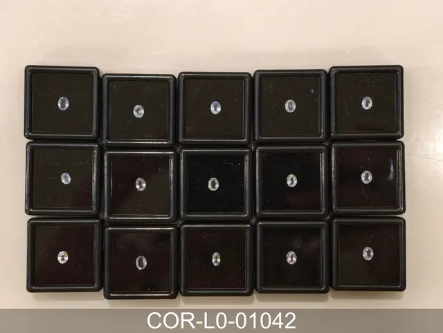 淡藍色剛玉 COR-L0-01042