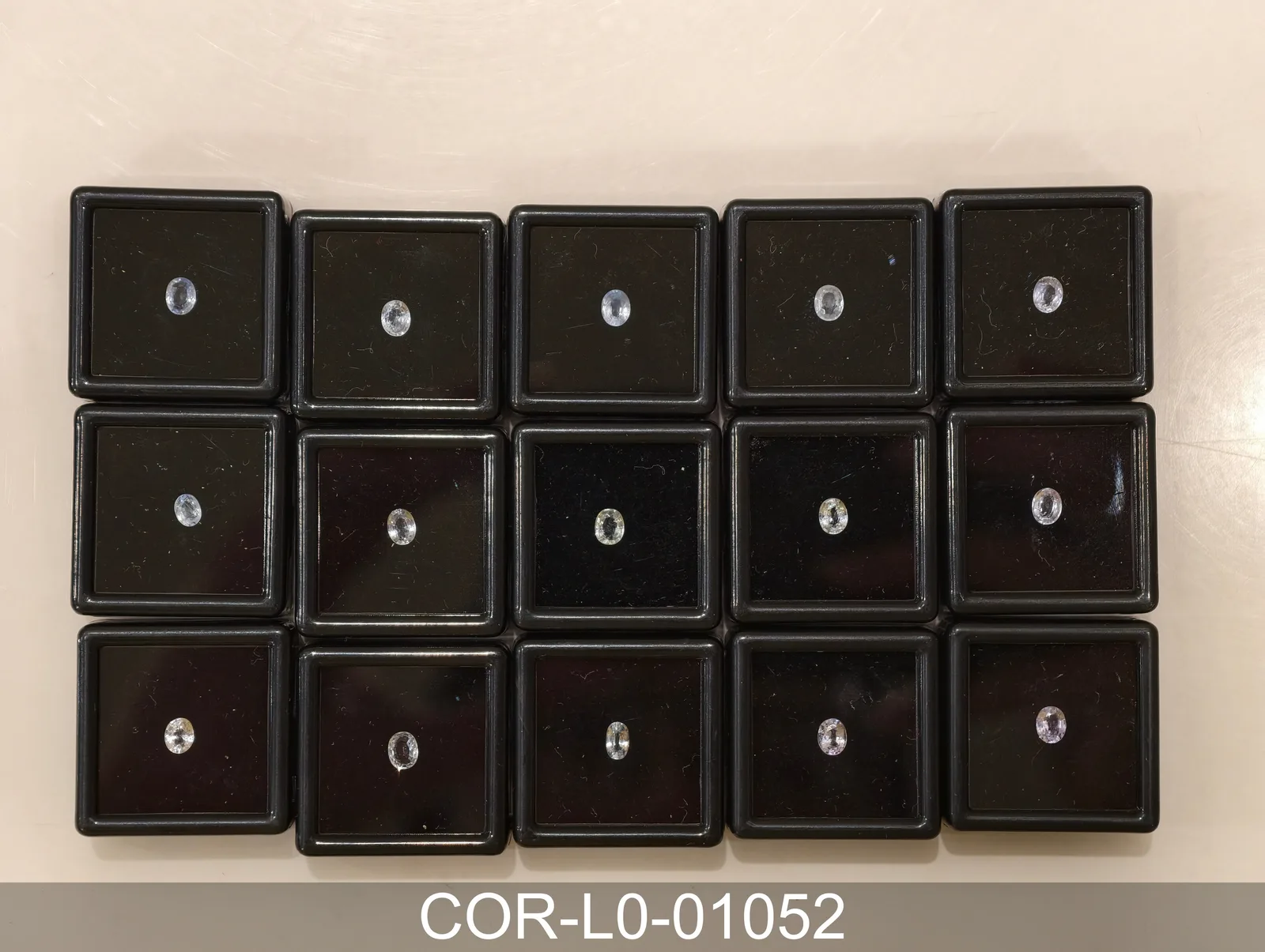 淡藍色剛玉 COR-L0-01052