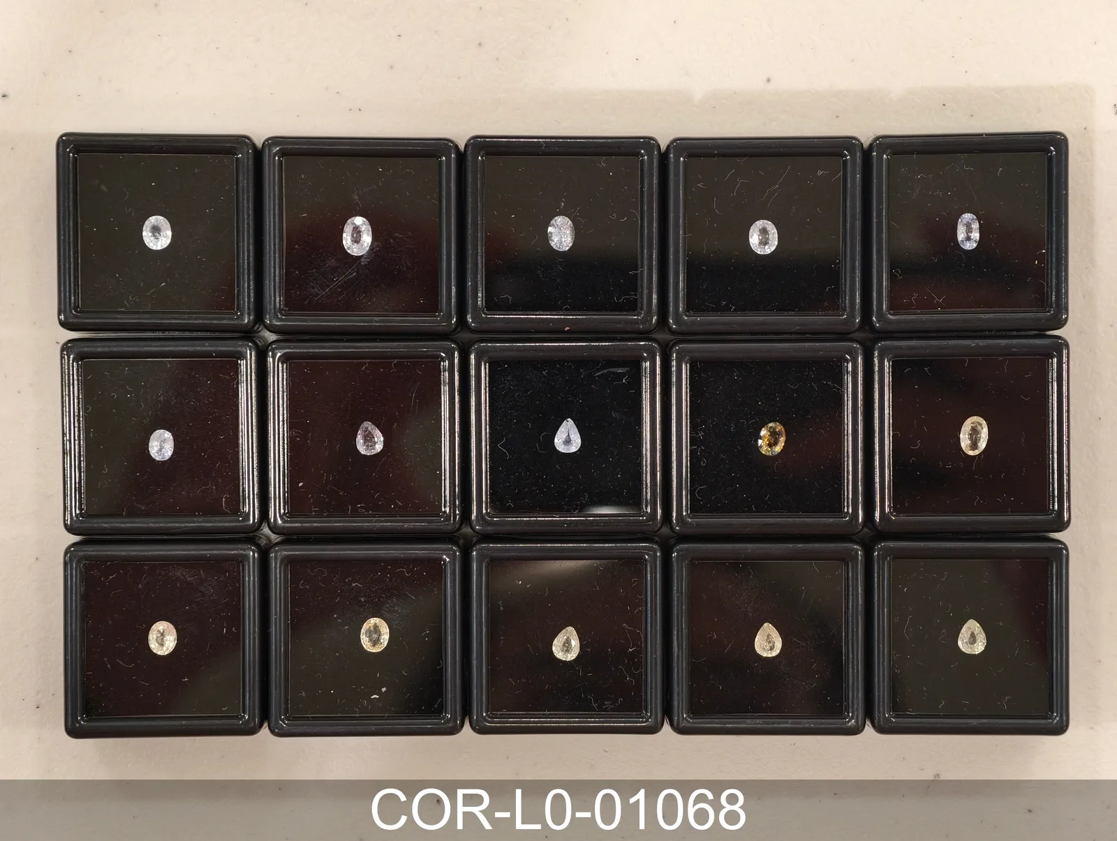 黃色剛玉 COR-L0-01068