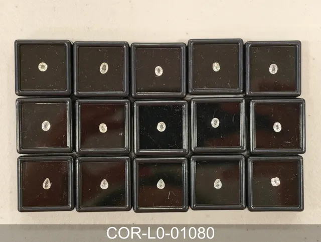 淡黃色剛玉 COR-L0-01080