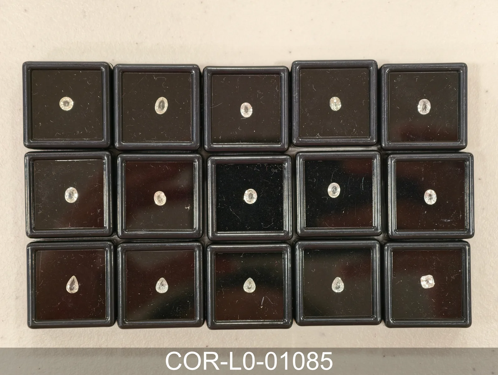 淡黃色剛玉 COR-L0-01085