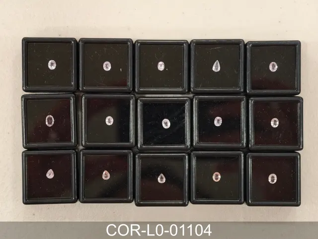 淡紫色剛玉 COR-L0-01104