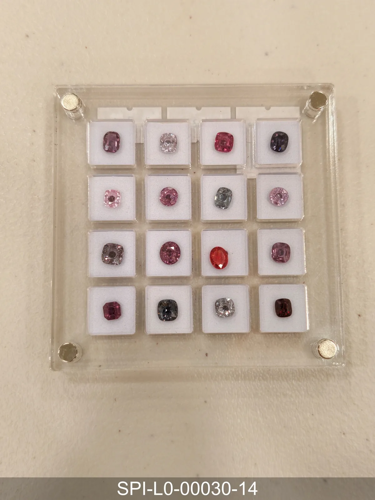 灰藍色尖晶石 SPI-L0-00030-14
