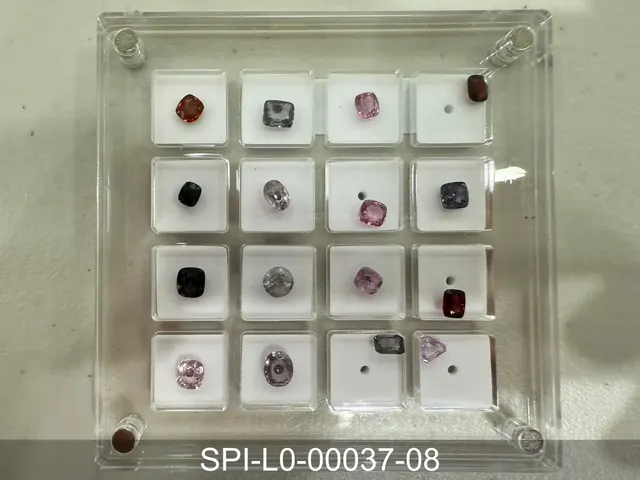 紫色尖晶石 SPI-L0-00037-08