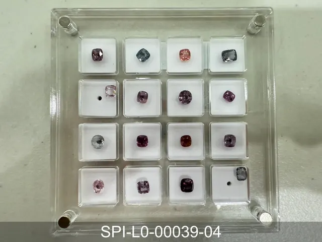 灰色尖晶石 SPI-L0-00039-04